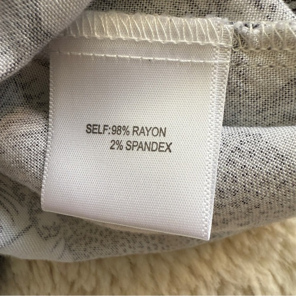 Jane and Delancy Long Sleeve Button Up Tropical Cheetah Print Shirt 1X - Picture 7 of 7